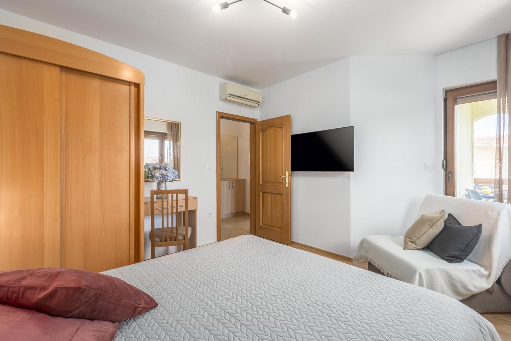 Apartments Bellissima Funtana Ngoại thất bức ảnh