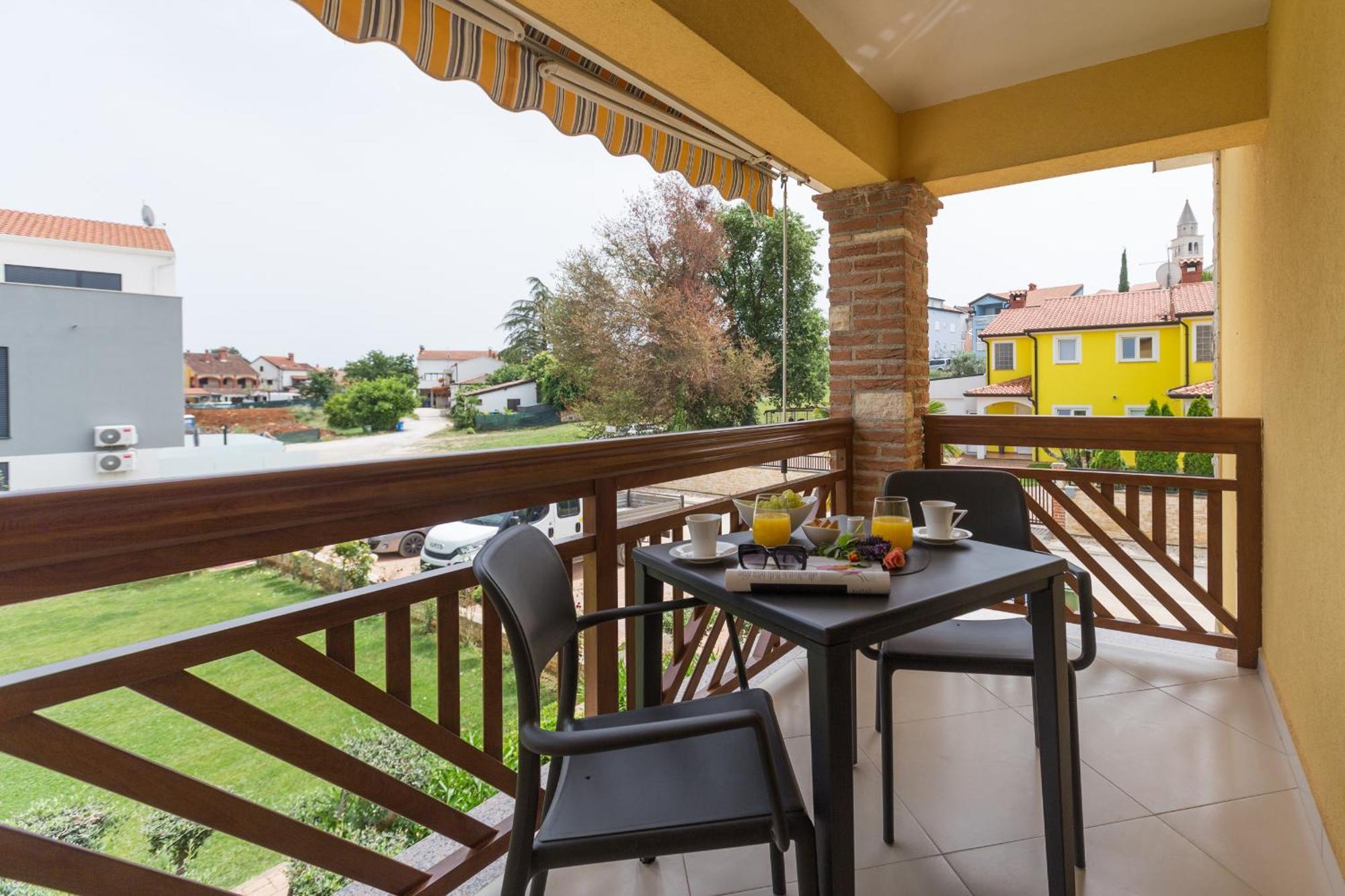 Apartments Bellissima Funtana Ngoại thất bức ảnh