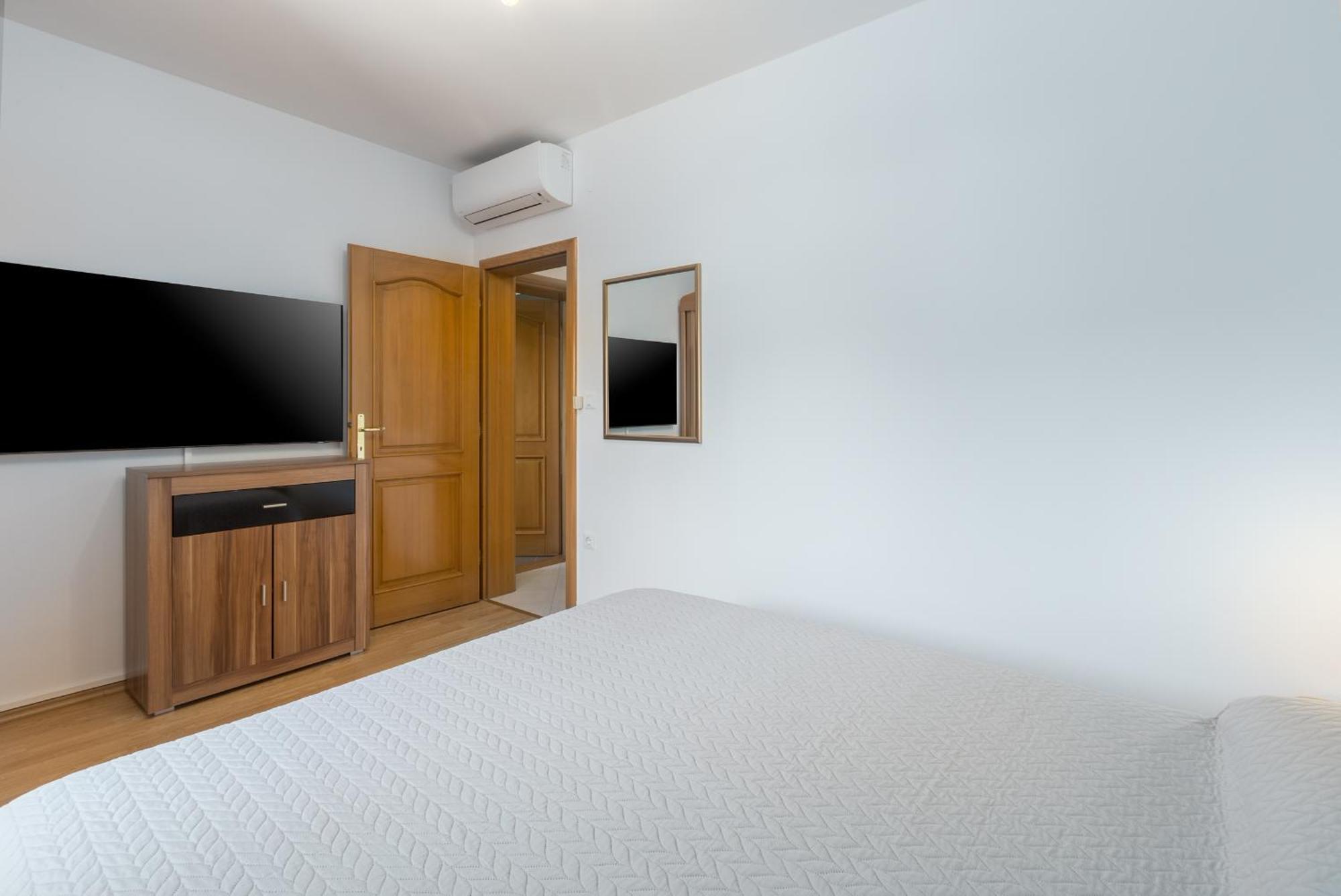 Apartments Bellissima Funtana Ngoại thất bức ảnh