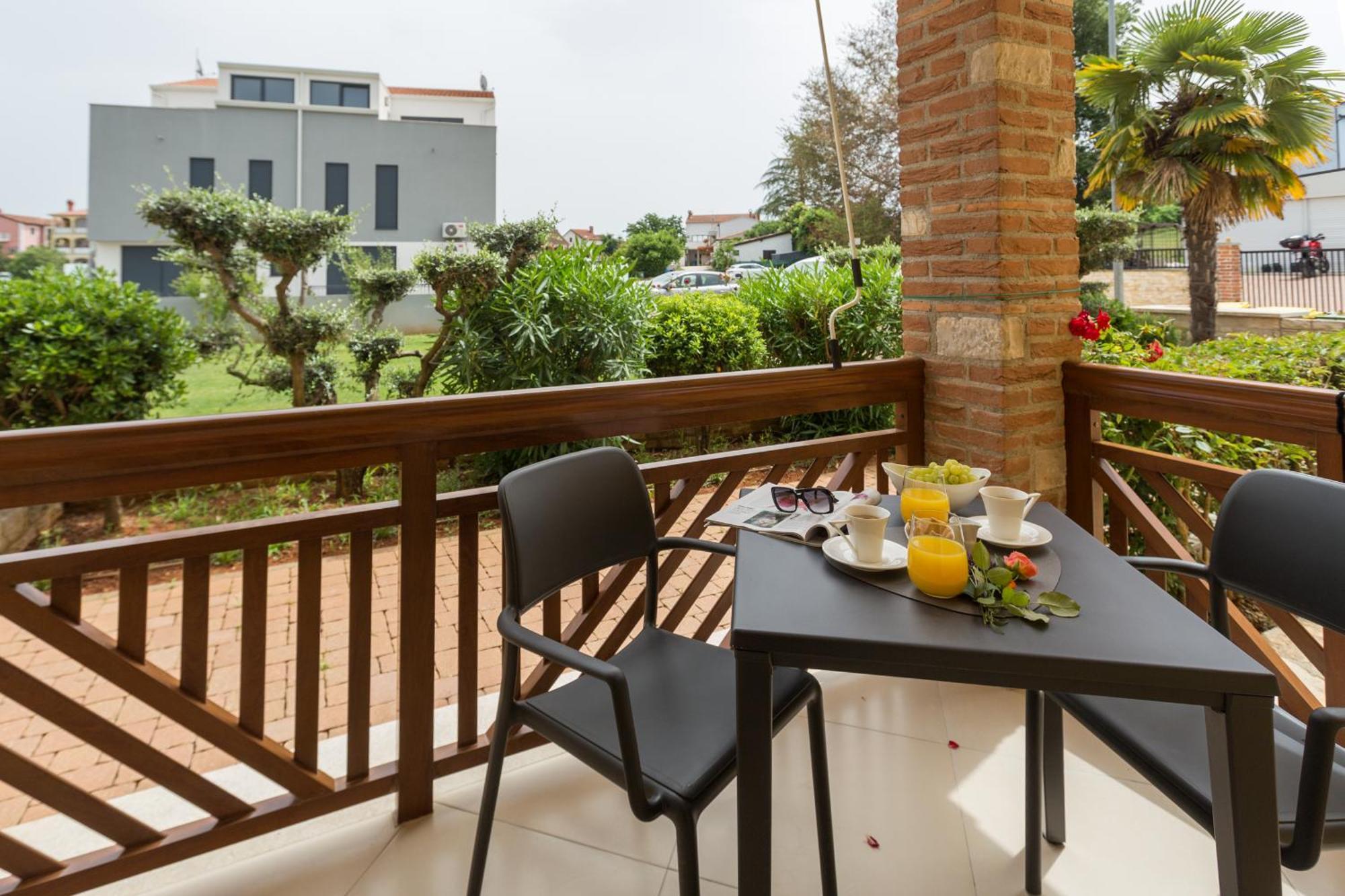 Apartments Bellissima Funtana Ngoại thất bức ảnh