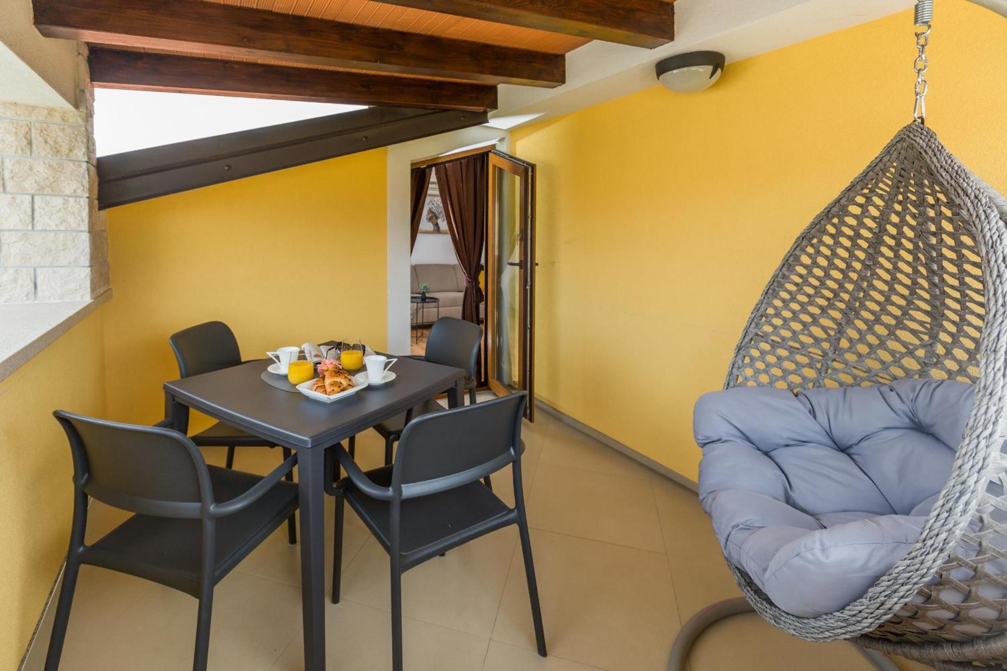 Apartments Bellissima Funtana Ngoại thất bức ảnh